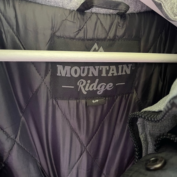 ❌❌SOLD❌❌ Men’s jacket - Picture 7 of 9